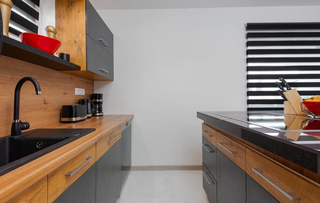 Luxurioeses Penthouse Welle Mit Whirlpool, Grill Und Meerblick Vir Exteriör bild